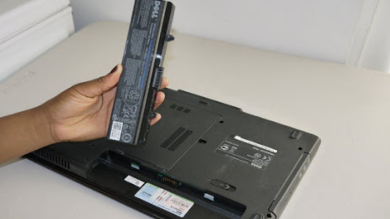 How Does The Lifespan Of an HP Laptop Battery Change?