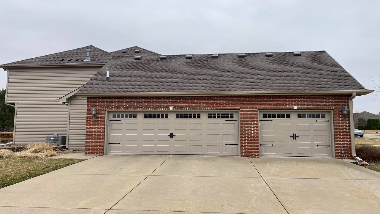 The Ultimate Guide to Selecting the Most Effective Garage Door